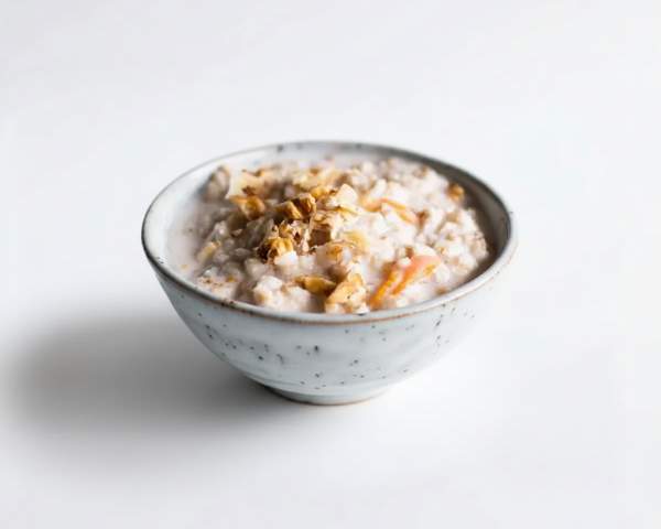 Каша овсяная с курагой и грецкими орехами
