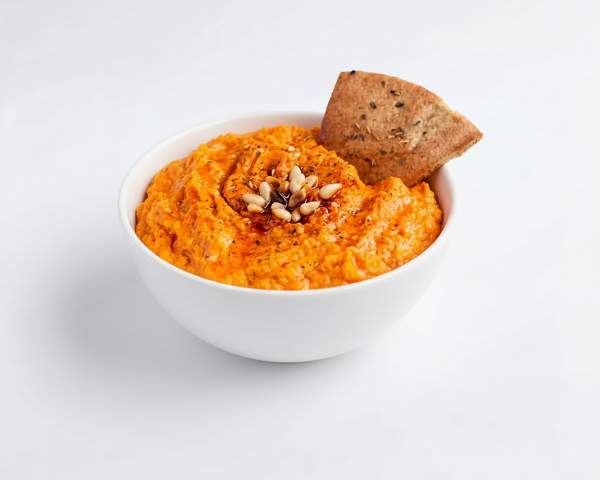 Хумус морковный с крекером