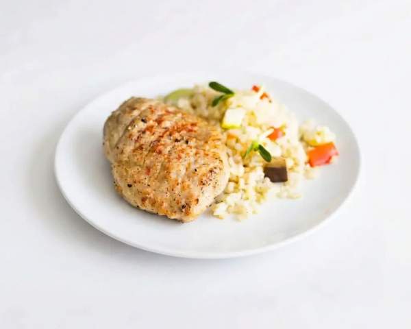 Котлета из постной говядины и булгур с овощами